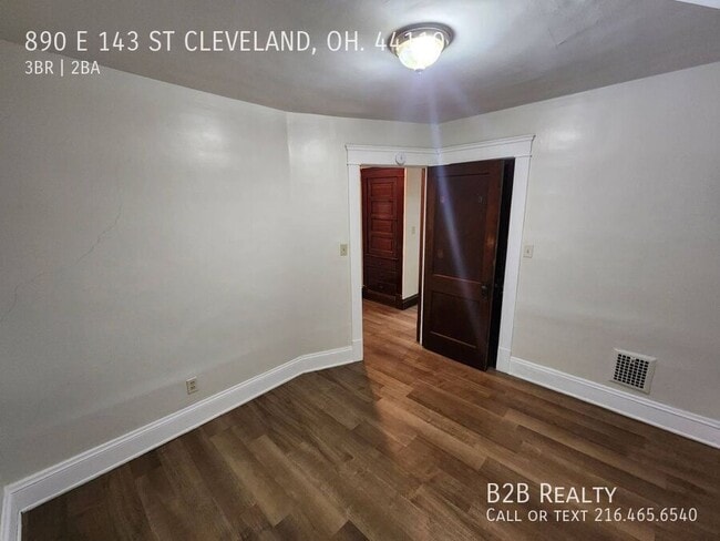 Building Photo - 890 E 143rd St