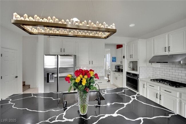 Building Photo - 10336 Early Morning Ave