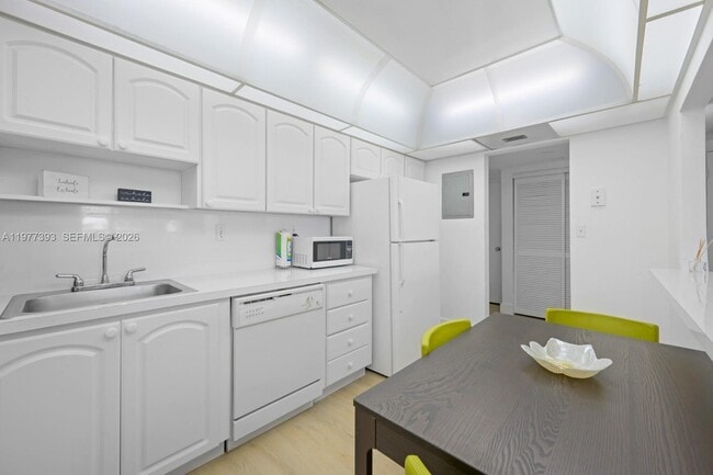 Building Photo - 19370 Collins Ave