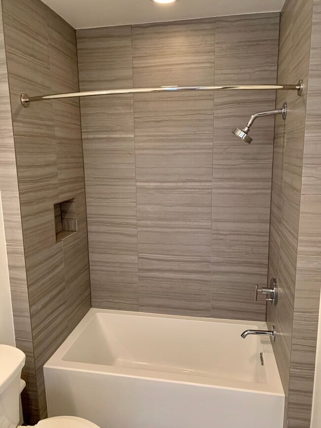 Building Photo - Stunning 3-Bed Townhome with Garage in Northern Liberties! Available mid-July!