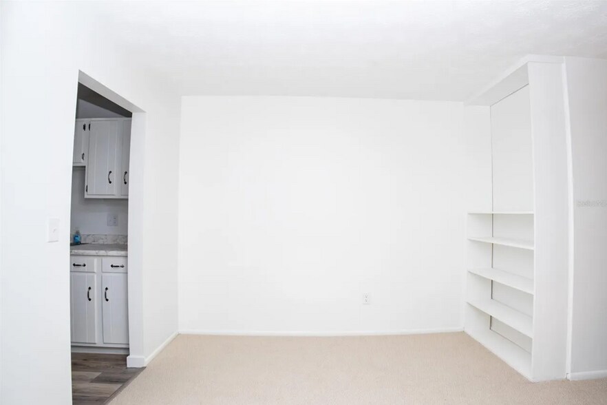 Dinning Room - 5331 Hansel Ave