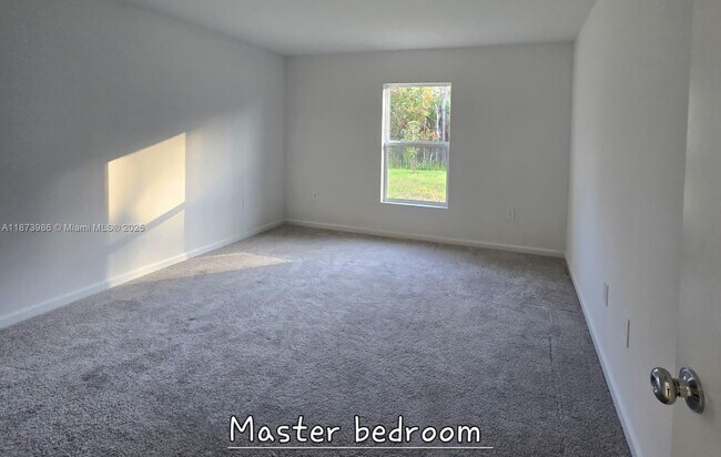 Building Photo - 5034 Barnet Dr