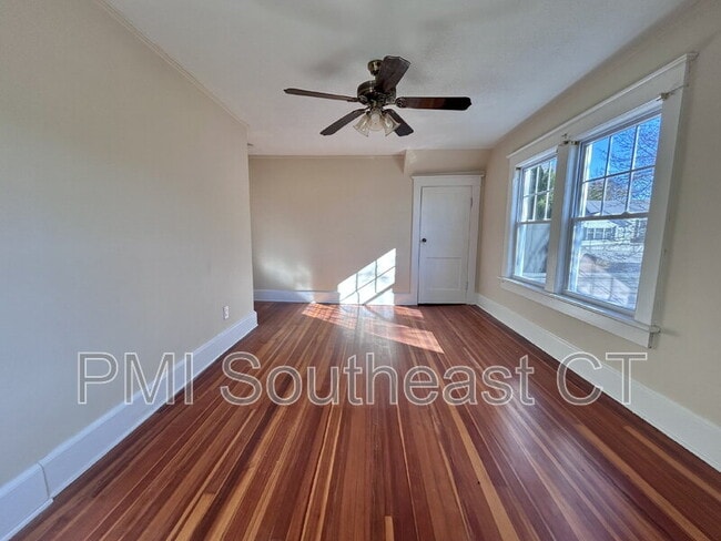 Building Photo - 142r Old Norwich Rd