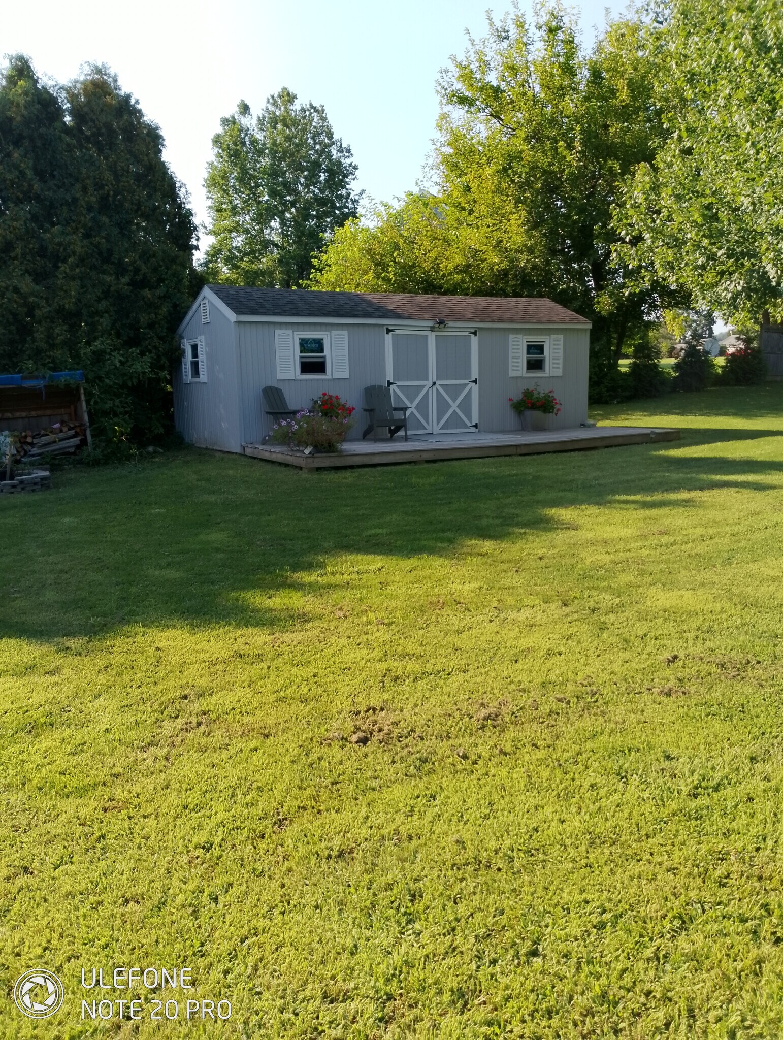 shed w/sitting area - 7404 Boyertown Pike