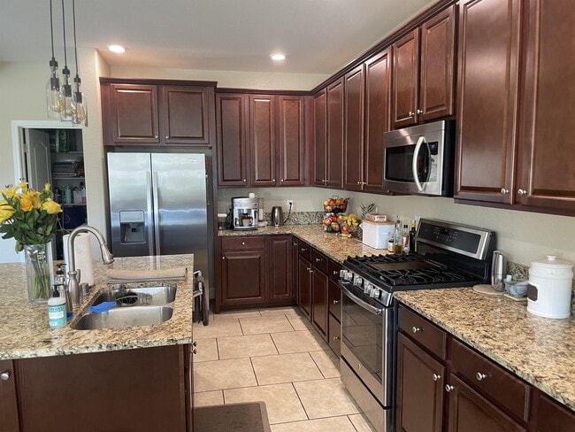 Building Photo - 10510 Rollins Dr