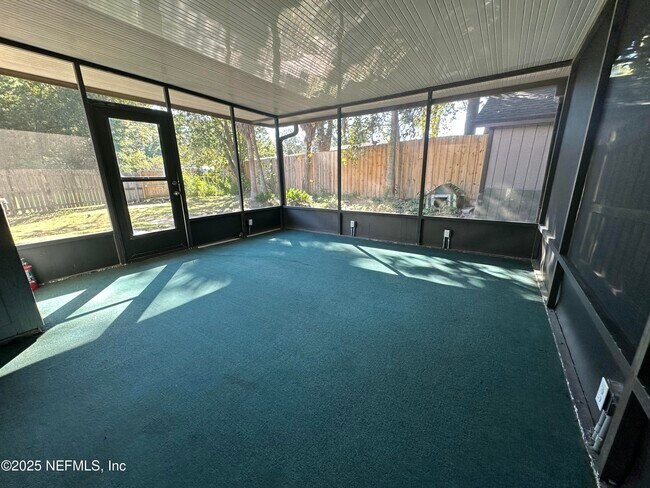 Building Photo - 7042 Prestwick Cir S