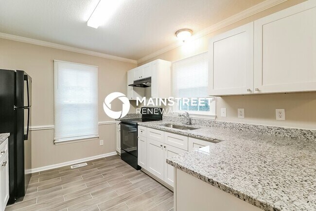 Building Photo - 3 Bedroom Pet-Friendly Home in CLAYTON, NC with Main Street Renewal