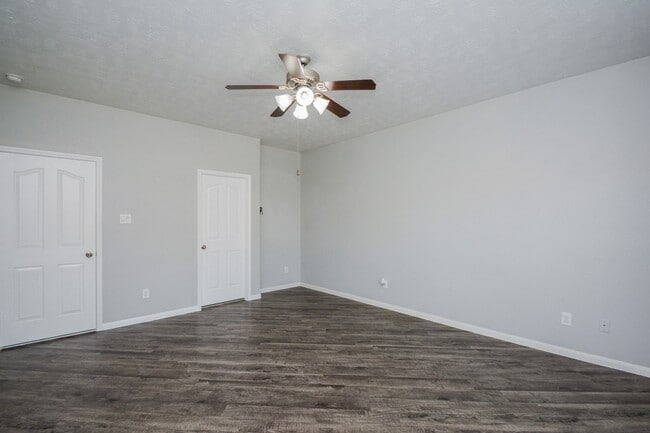 Building Photo - 6527 Capridge Dr