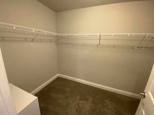 Building Photo - 6841 Nelson St