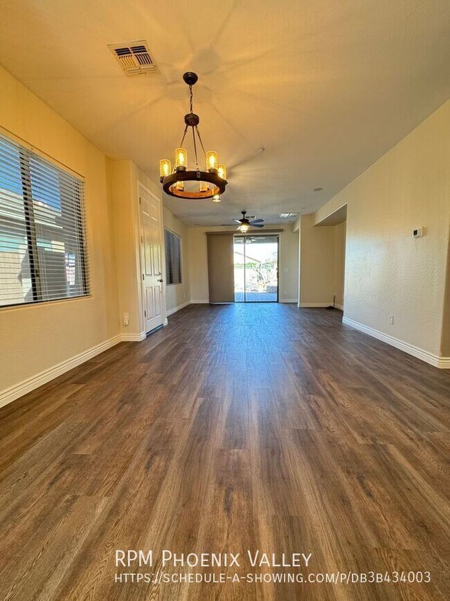 Building Photo - 1742 W Owens Way