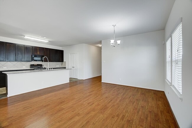 Building Photo - 3323 Creole Bay Ln