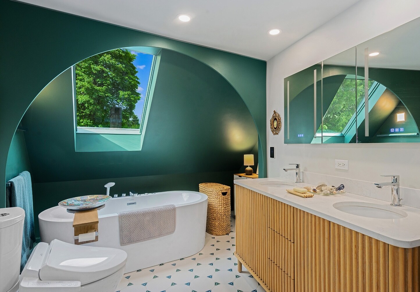 Building Photo - 7541 Seward Park Ave S