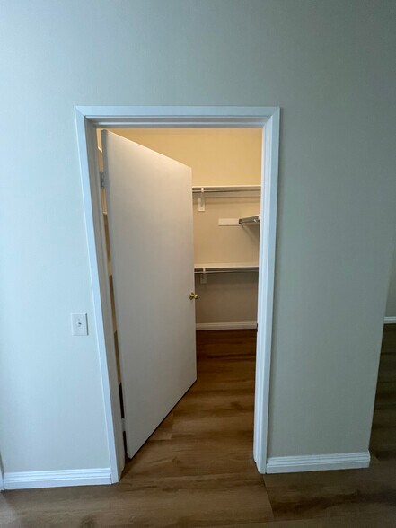 master bedroom walk in closet - 2960 Champion Way