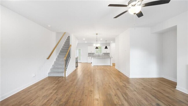 Building Photo - 1274 Ainsworth Alley