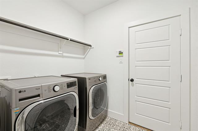 Building Photo - 1415 Woodpecker Ln