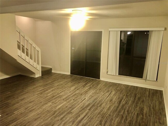 Building Photo - 5822 SW 9th Pl