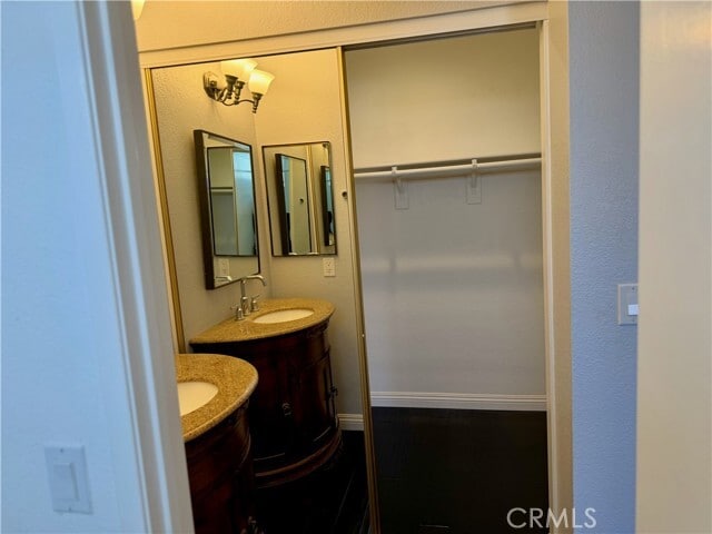 Building Photo - 2631 Lookout Cir