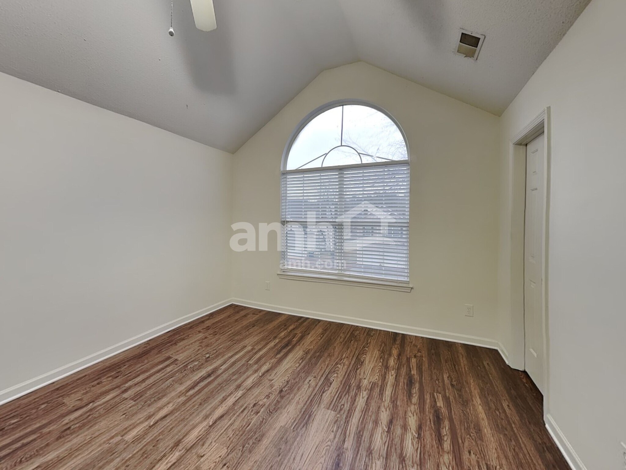 Building Photo - 148 Ventura Trl