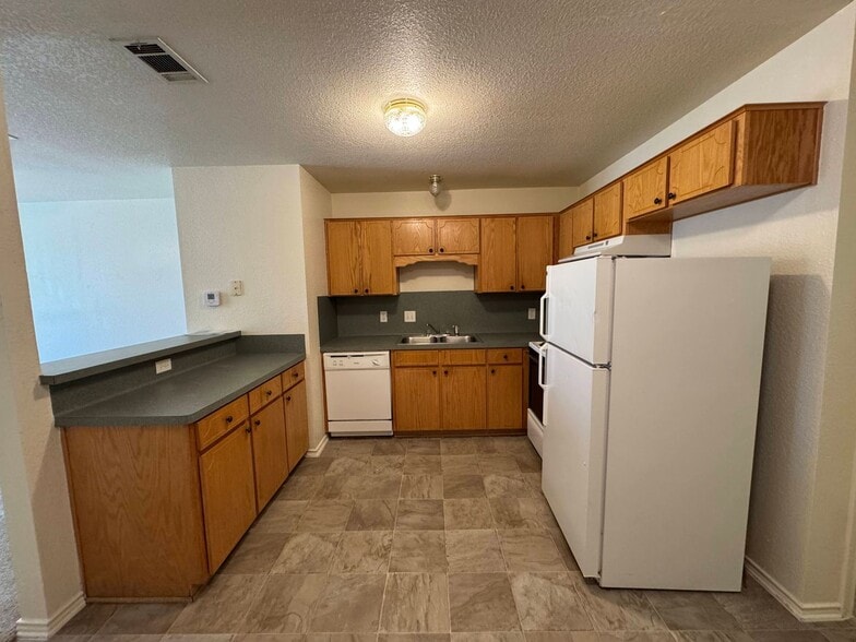 Building Photo - 4508 Mattie Dr