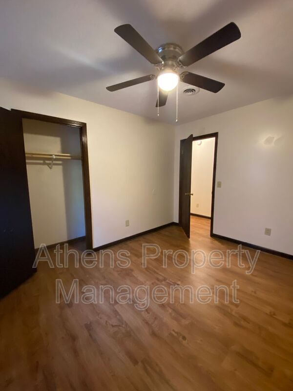 Building Photo - 113 St Andrews Ct