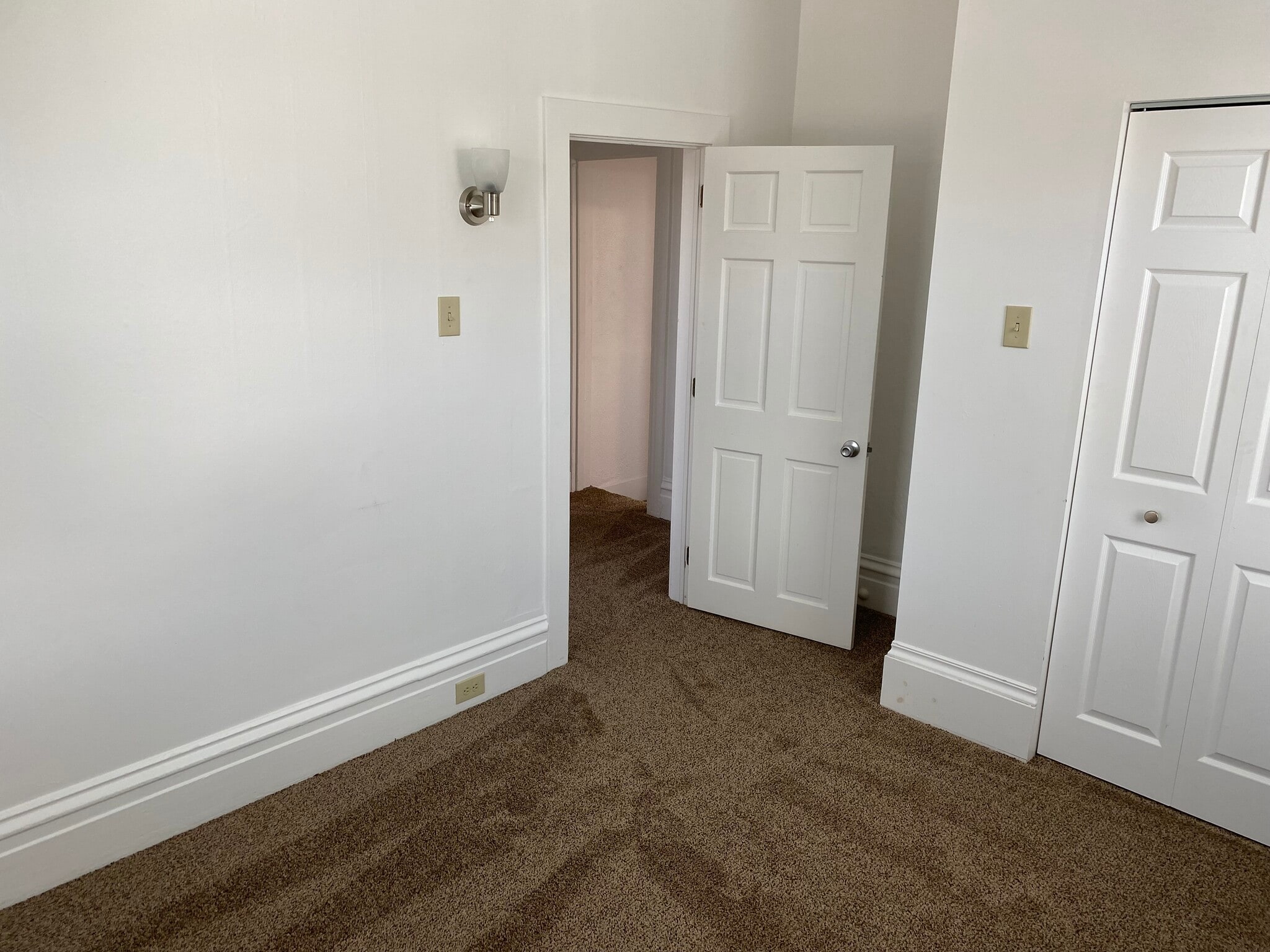 Building Photo - 317 3rd St