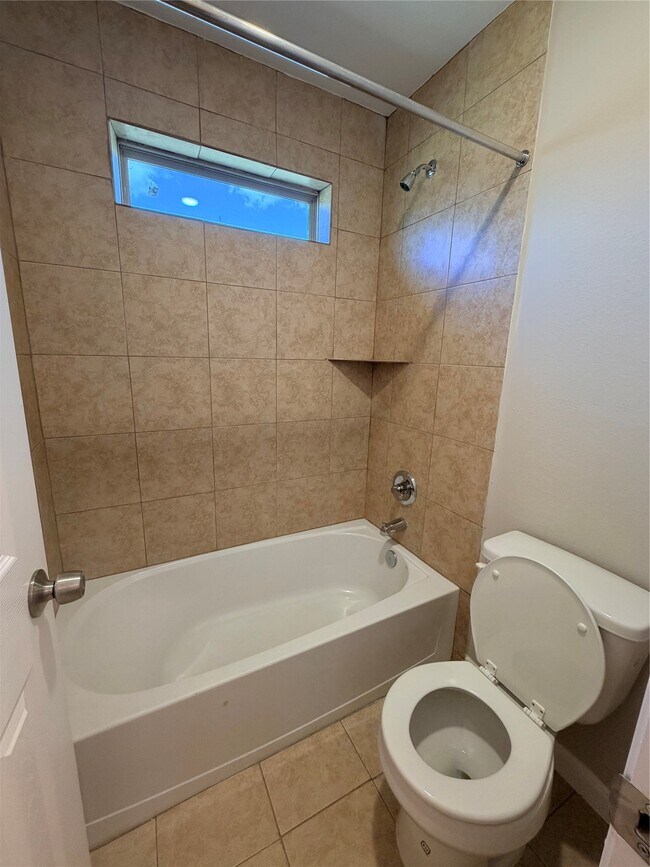 Building Photo - 12722 Yoshino Cherry St