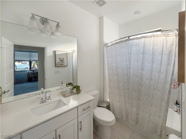 Building Photo - 18347 Ridgeline Dr