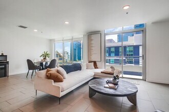 Building Photo - Penthouse Living in Charming Little Italy