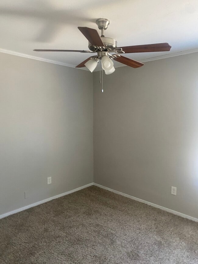 Building Photo - 5514 Meadow Nest Dr