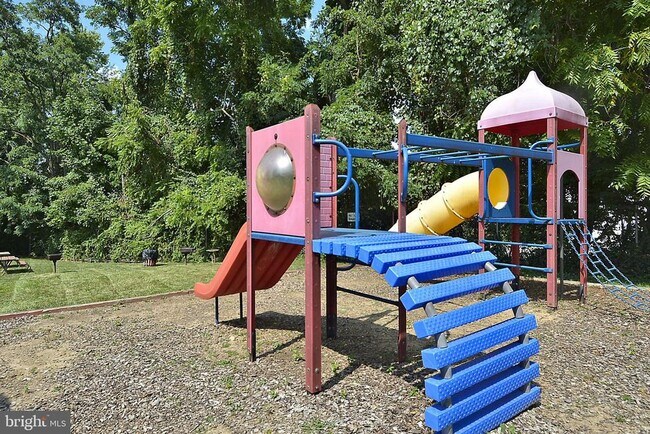 Building Photo - 11801 Rockville Pike