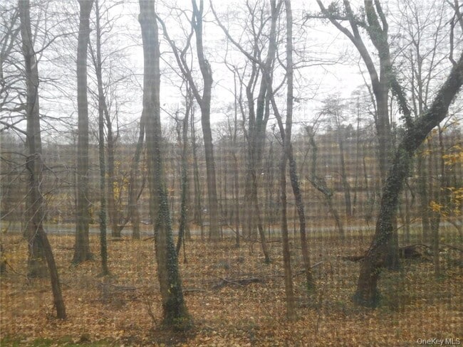 Building Photo - 4 Consulate Dr