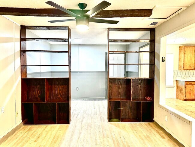 Building Photo - 1528 Angel Fire Dr