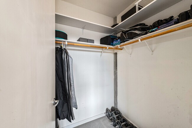 Building Photo - 288 3rd St