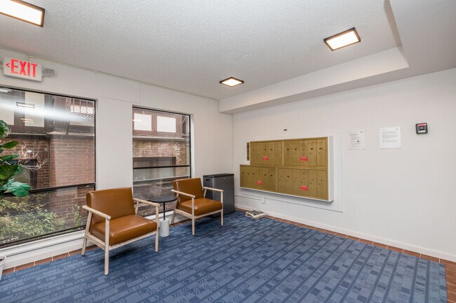 Building Photo - 169 Santa Rosa