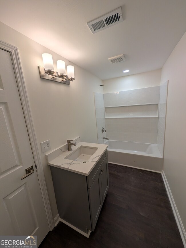 Building Photo - 319 Corinth Rd