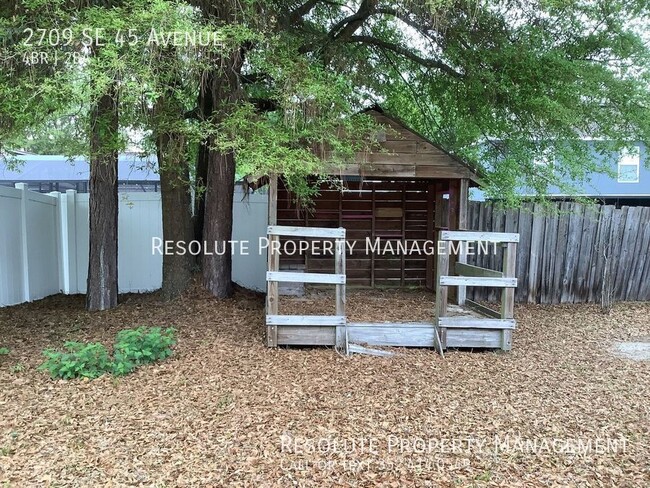 Building Photo - The Magnolias! 4 Bed, 2 Bath - Available Now