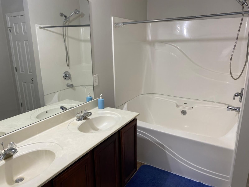Building Photo - 1507 Hamden Dr