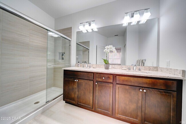 Building Photo - 8980 Coral Reef Wy
