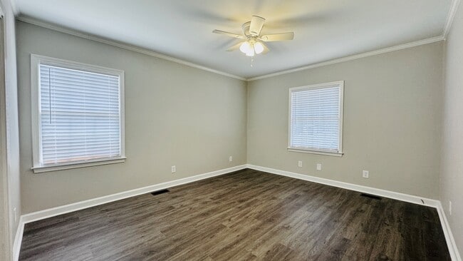 Building Photo - 815 W Palmetto St