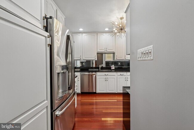 Building Photo - 519 Brummel Ct NW