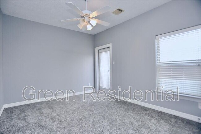 Building Photo - 114 Heights Blvd