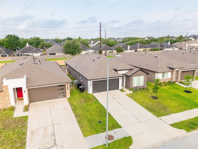 Building Photo - 7122 Telford Holw Trl