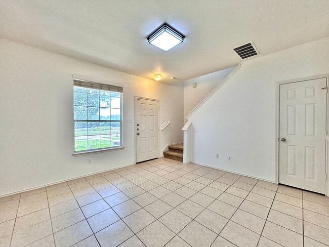 Building Photo - Nice 3BR/2.5BA Two-Story Home with 3-Car G...