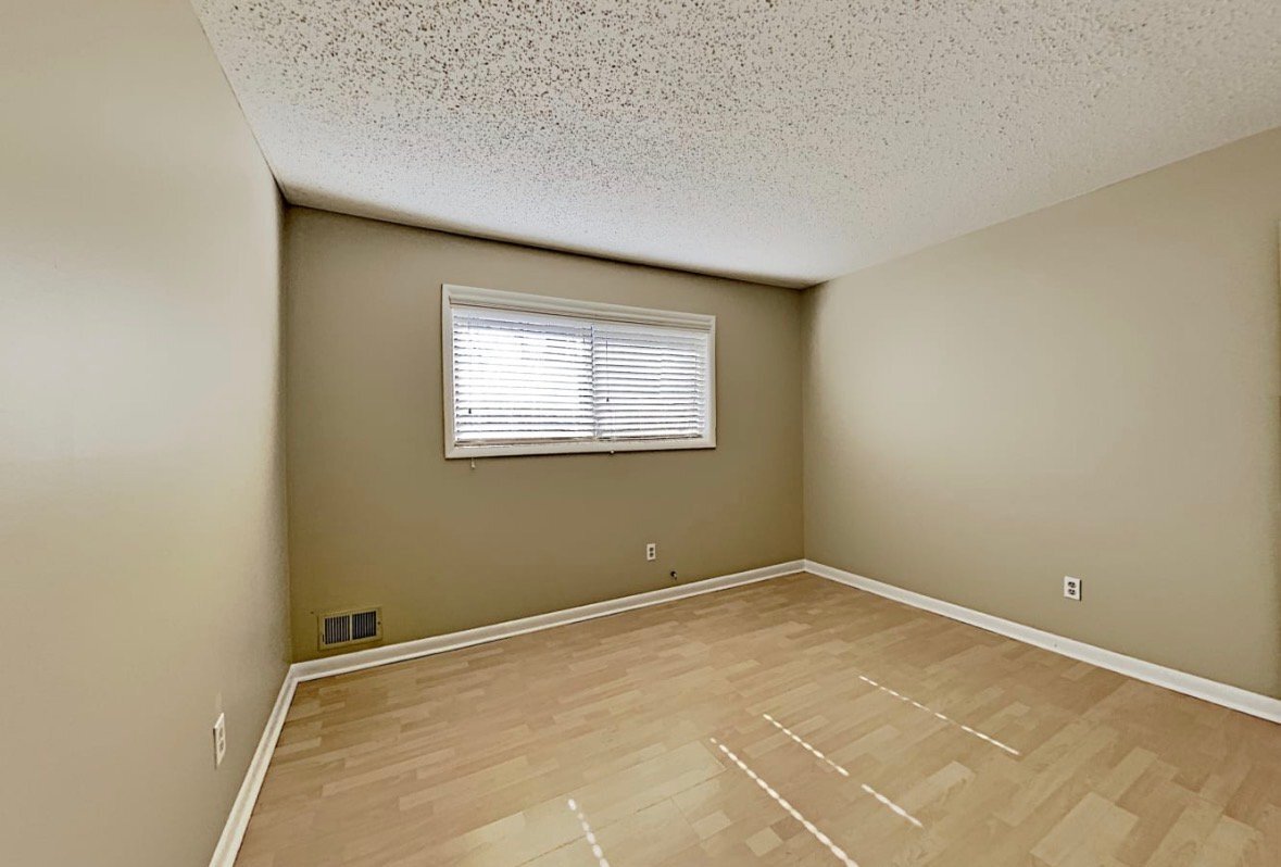 Building Photo - 119 S Falcon Bluff