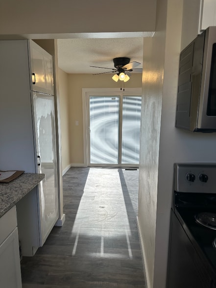 Building Photo - 2131 Quail Creek Dr