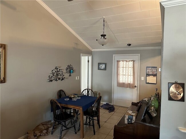 Building Photo - 101 Buffalo St