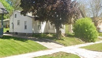 Building Photo - Rent Reduced!