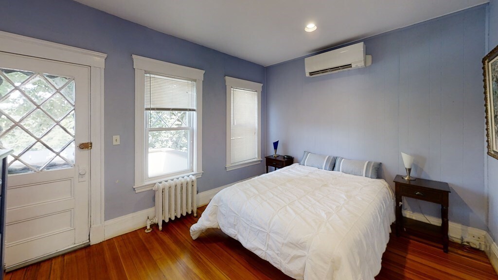Building Photo - 307 Tappan St