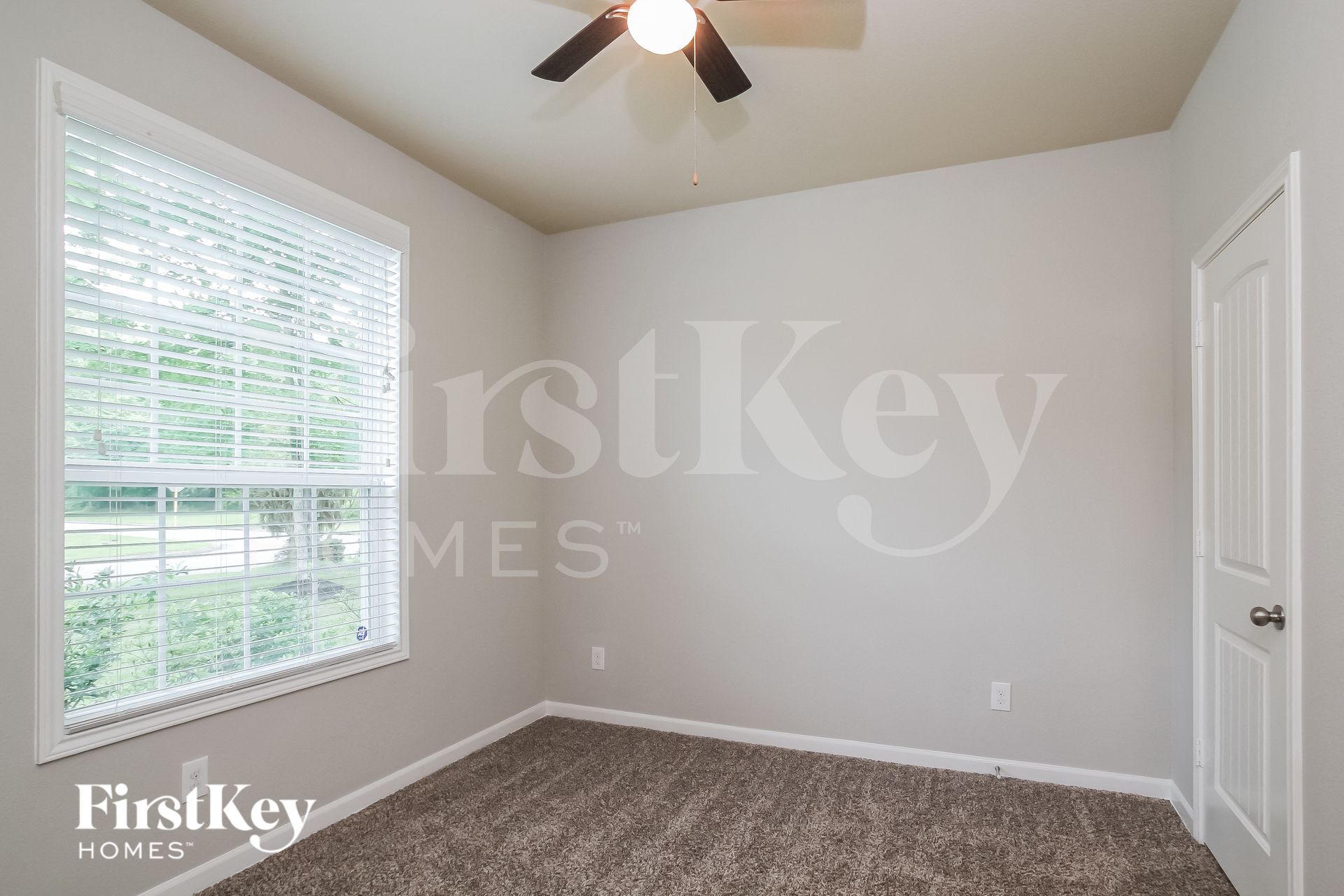 Building Photo - 16106 Broadwater Dr