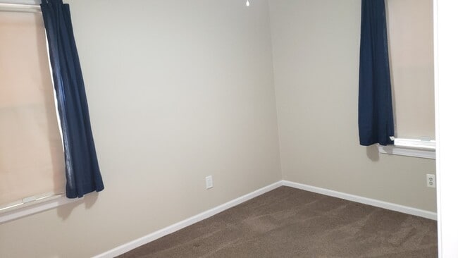 Building Photo - 28833 Groveland St